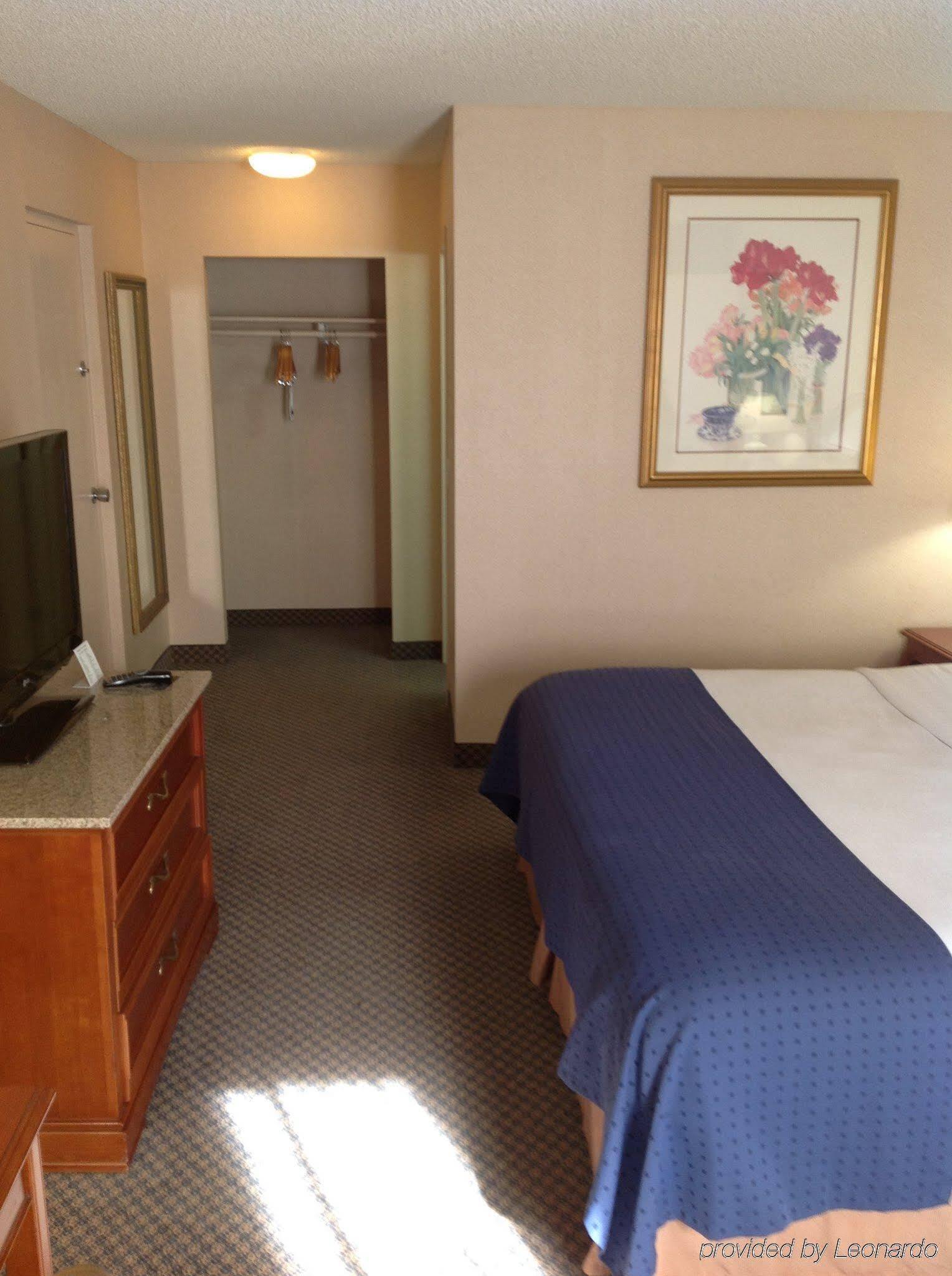 Hotel Wyndham Visalia Exterior foto